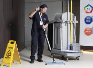 limpeza-e-higienizacao-predial-de-ambientes-auxiliar-de-servicos-gerais